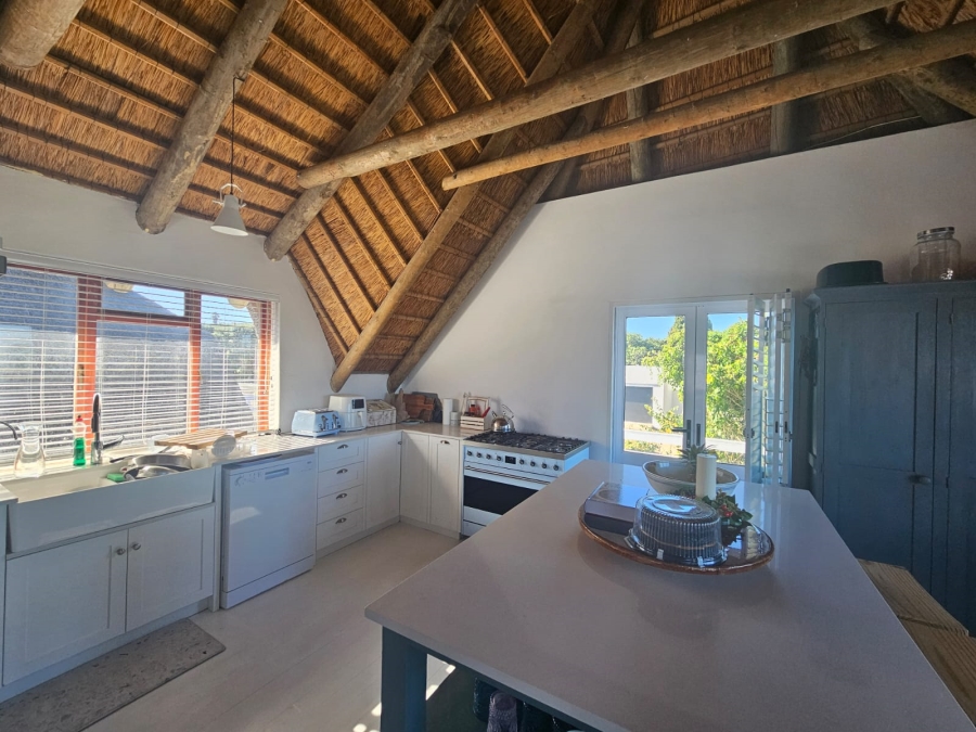 5 Bedroom Property for Sale in Stilbaai Wes Western Cape